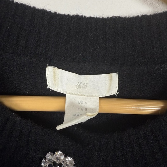 H&M Women’s Oversized Rhinestone Button Wool Blend Cardigan in Black Size S - Picture 4 of 6